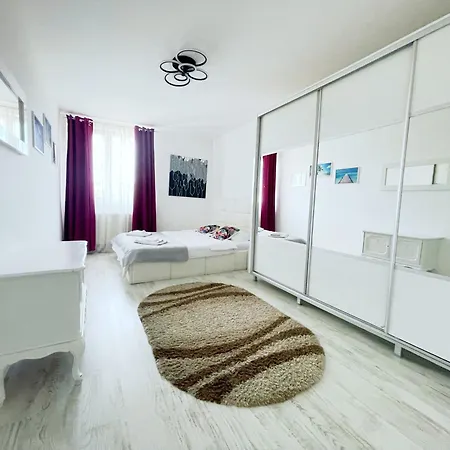 Yamalux - Ploiesti 33 Apartament
